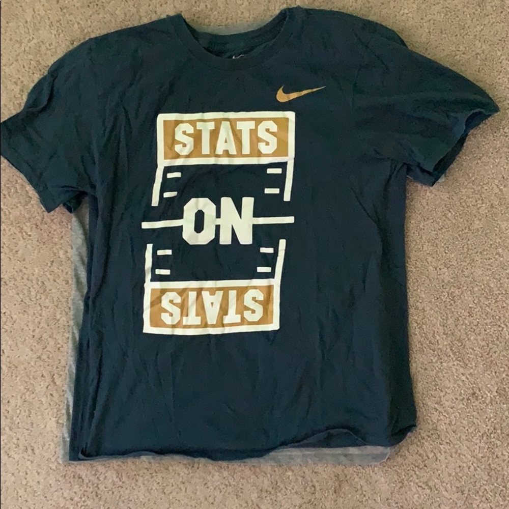 Nike t-shirt size M barely worn - Picture 3 of 3